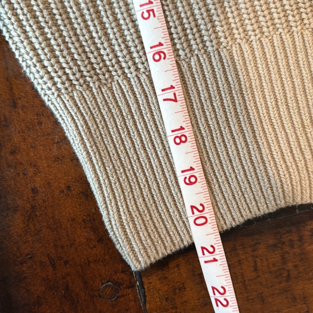 Everlane Beige Sweater - Picture 7 of 7